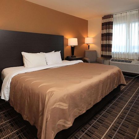 Quality Inn Dfw Airport North - Irving Bagian luar foto