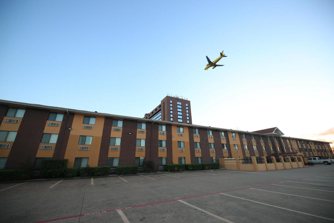 Quality Inn Dfw Airport North - Irving Bagian luar foto
