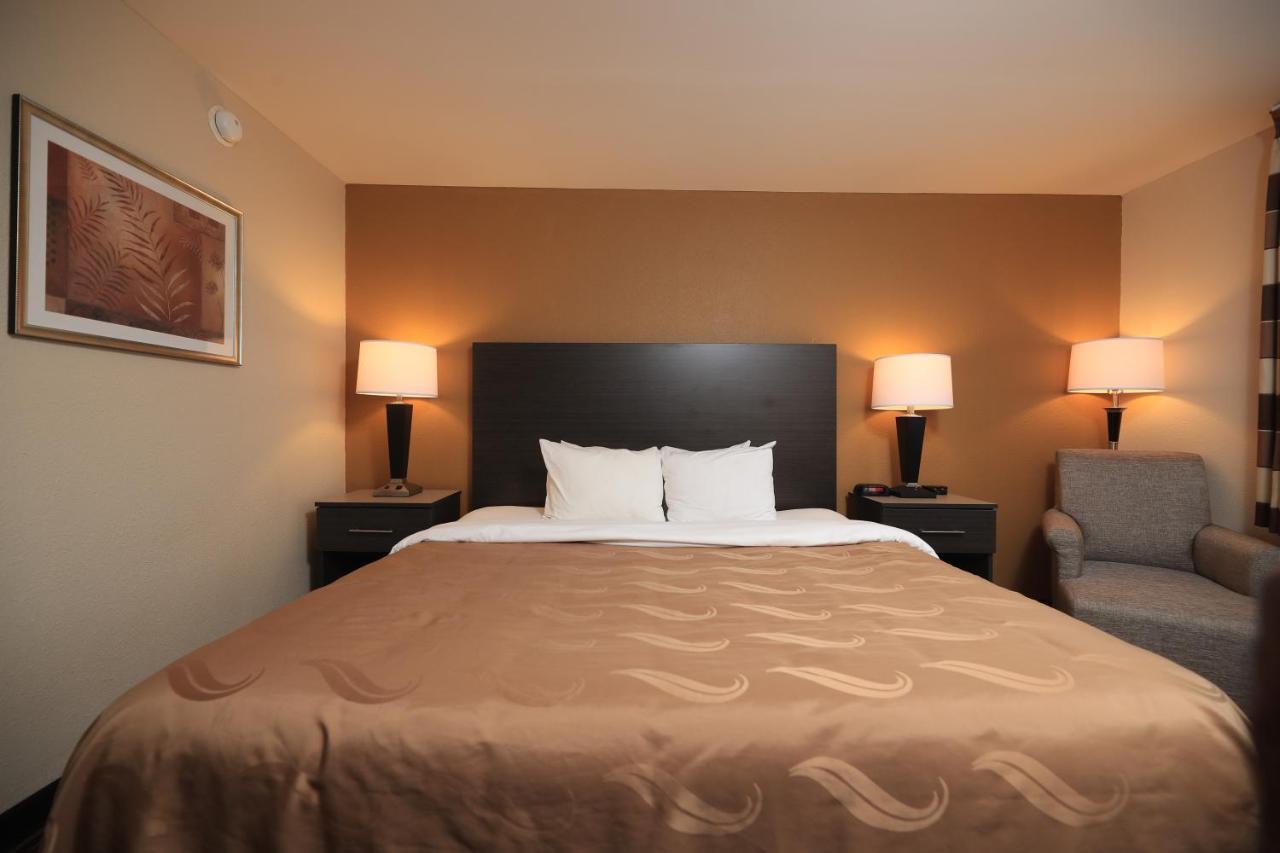 Quality Inn Dfw Airport North - Irving Bagian luar foto