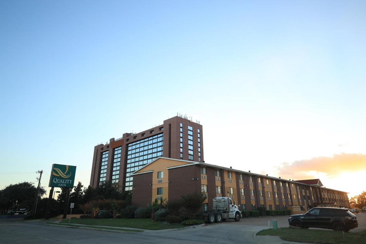 Quality Inn Dfw Airport North - Irving Bagian luar foto