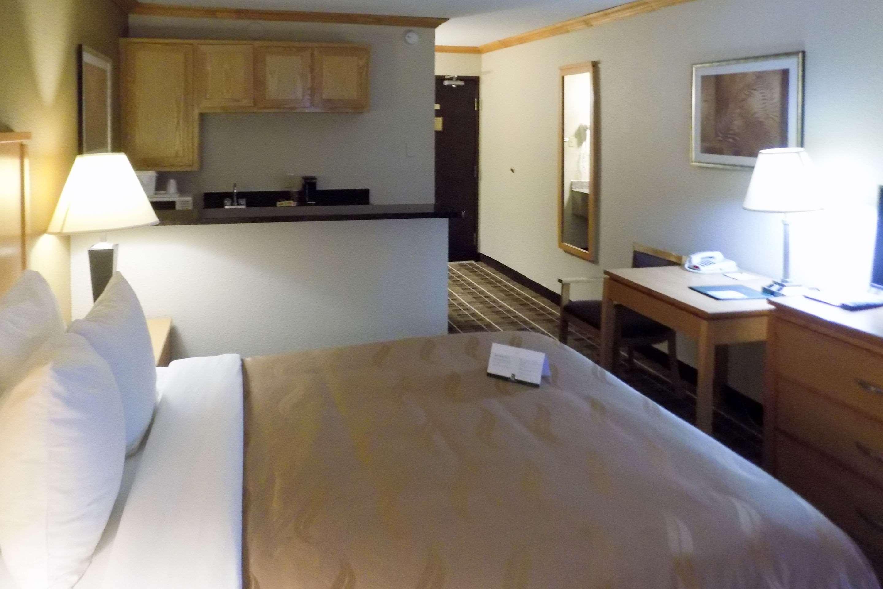 Quality Inn Dfw Airport North - Irving Bagian luar foto