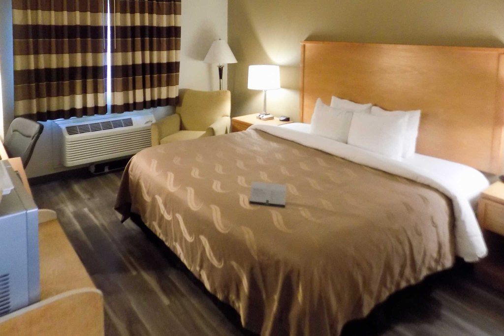 Quality Inn Dfw Airport North - Irving Bagian luar foto